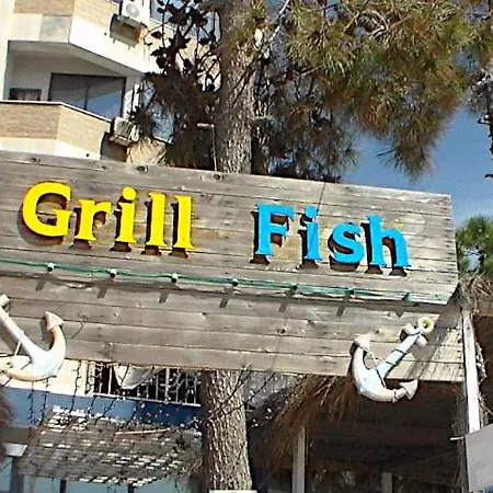 Que Sera Sera South Golem Free Parking Near Waterpark Seafood アパート ドゥラス