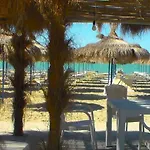 Que Sera Sera Beach West Durres Shkembi Free Parking 3 Minute Walk To Beach And Best Seafood Restaurant In Albania Appartement *