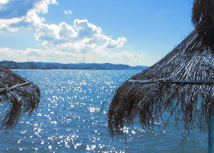 Que Sera Sera West Golem Apartament